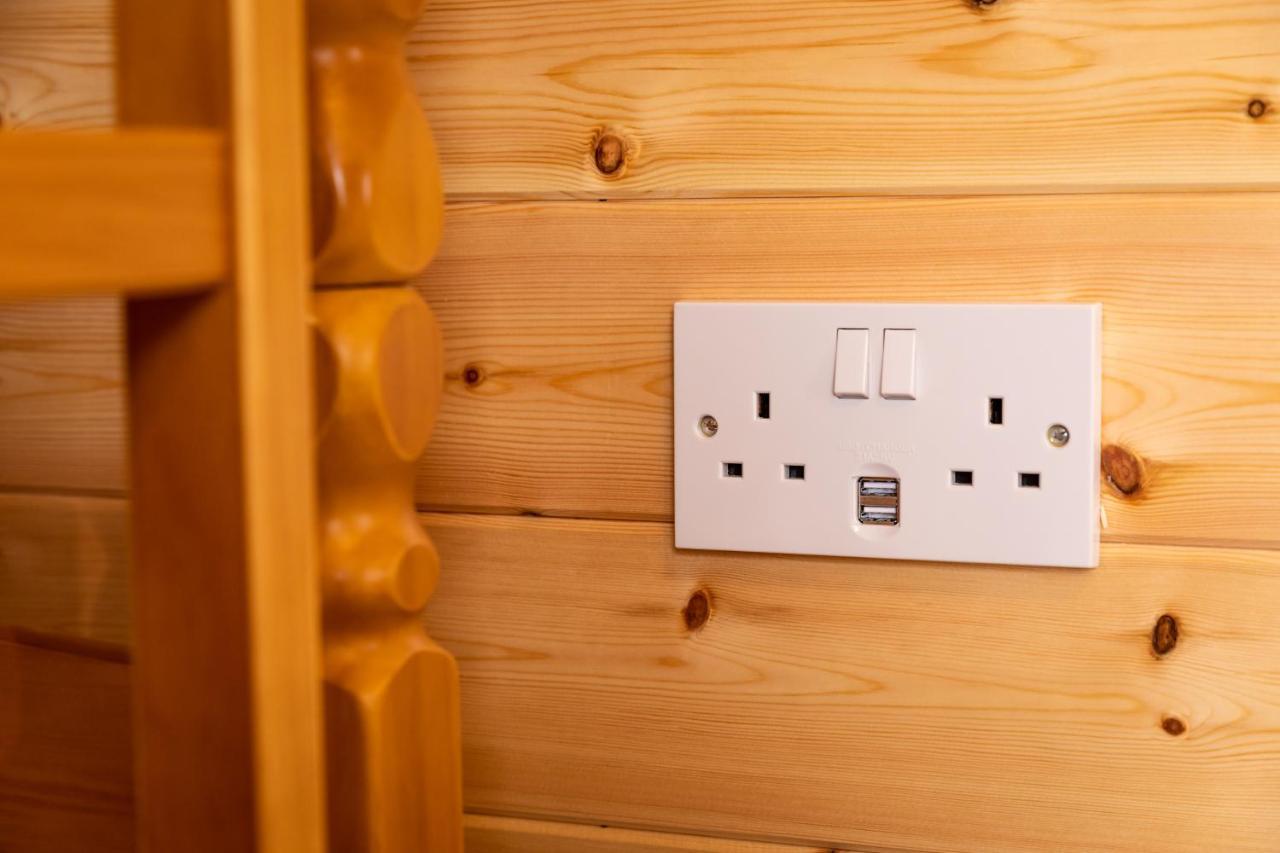 Camping Pods Trevella Holiday Park 크랜턱 외부 사진