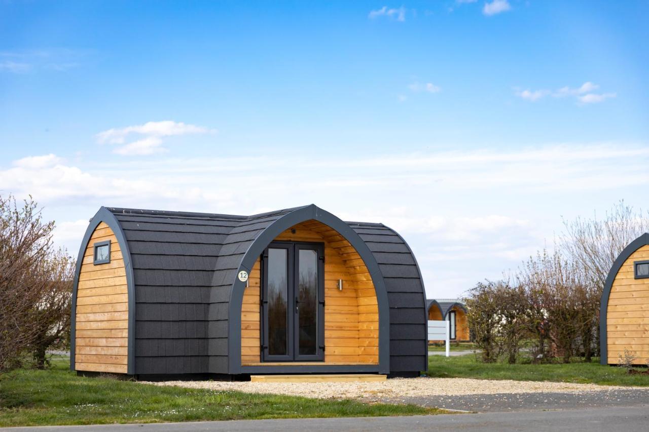 Camping Pods Trevella Holiday Park 크랜턱 외부 사진