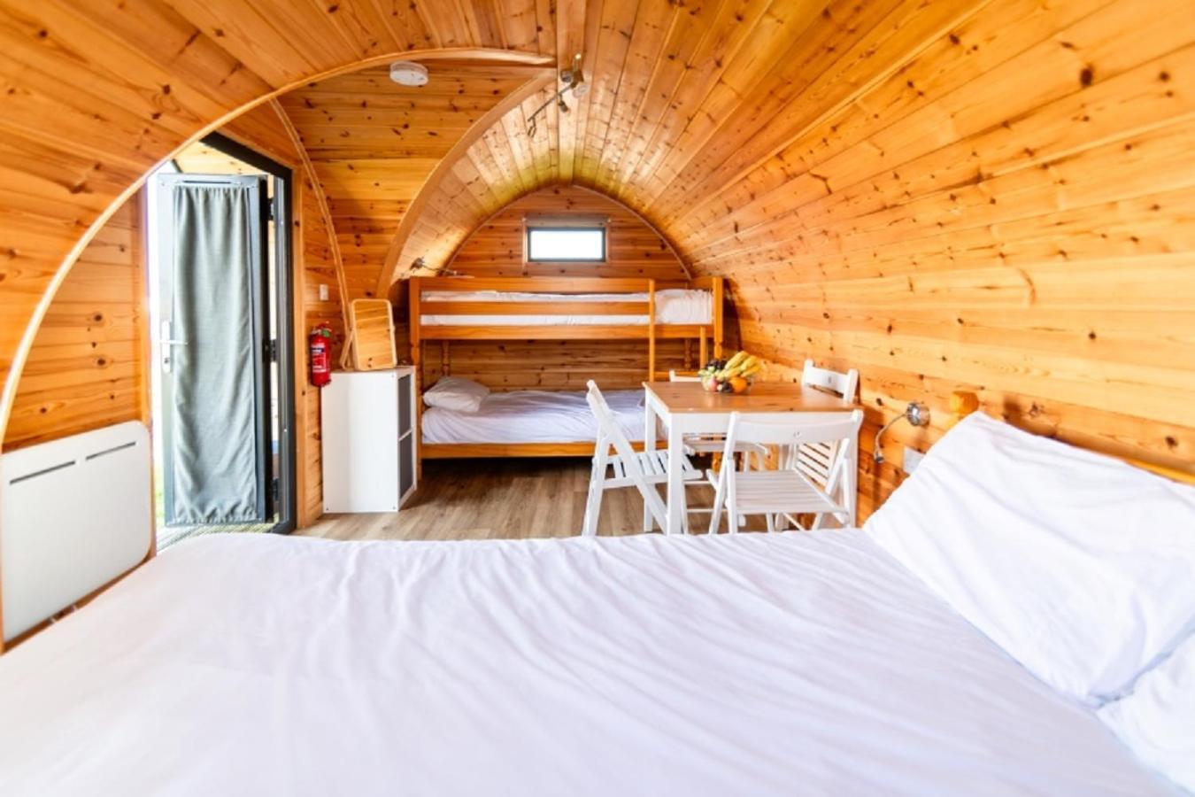 Camping Pods Trevella Holiday Park 크랜턱 외부 사진